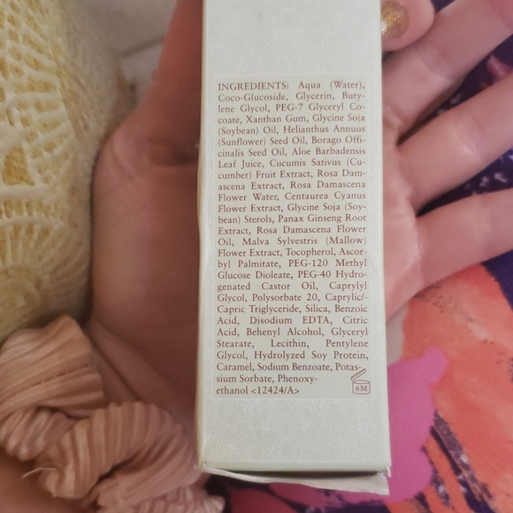 Fresh Soy face cleanser - Picture 2 of 2